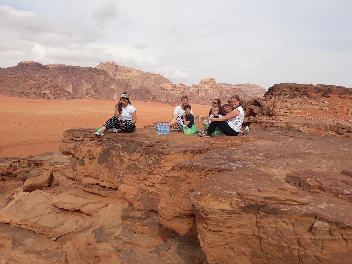 Wadi Rum Light Camp Eksteriør bilde